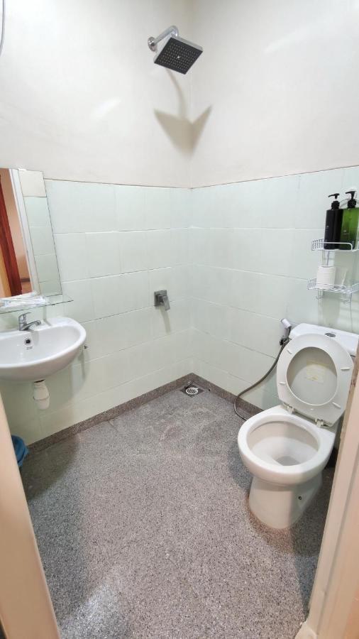 Queen Victoria Apartment Batam Zewnętrze zdjęcie